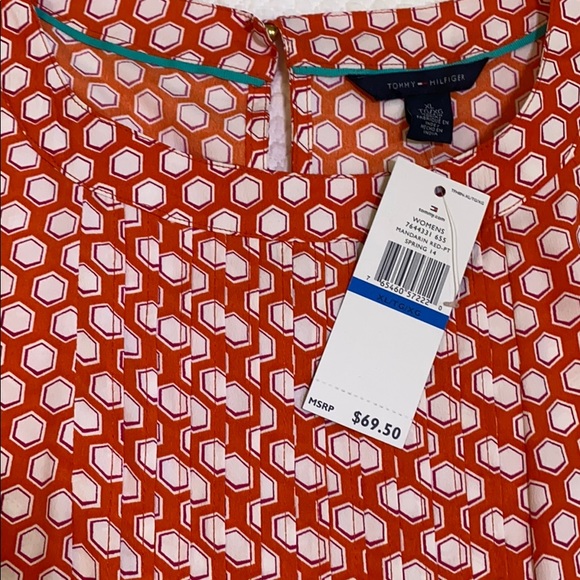 Top - Picture 2 of 4